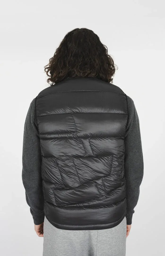 DOWN VEST