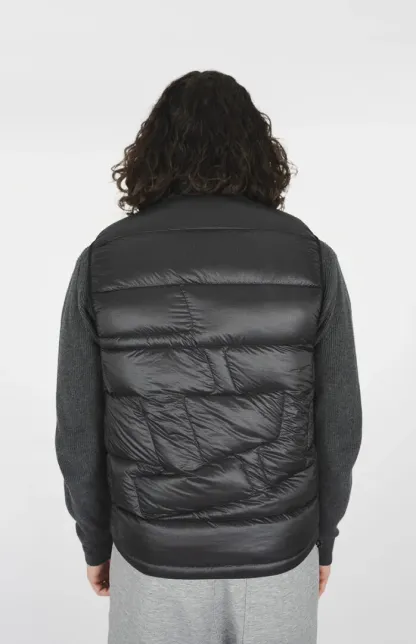 DOWN VEST