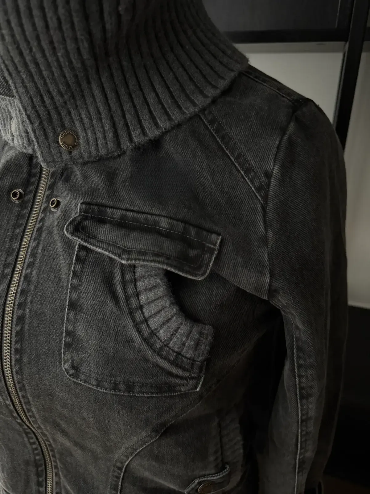 2000s Ribbed collar cargo jacket