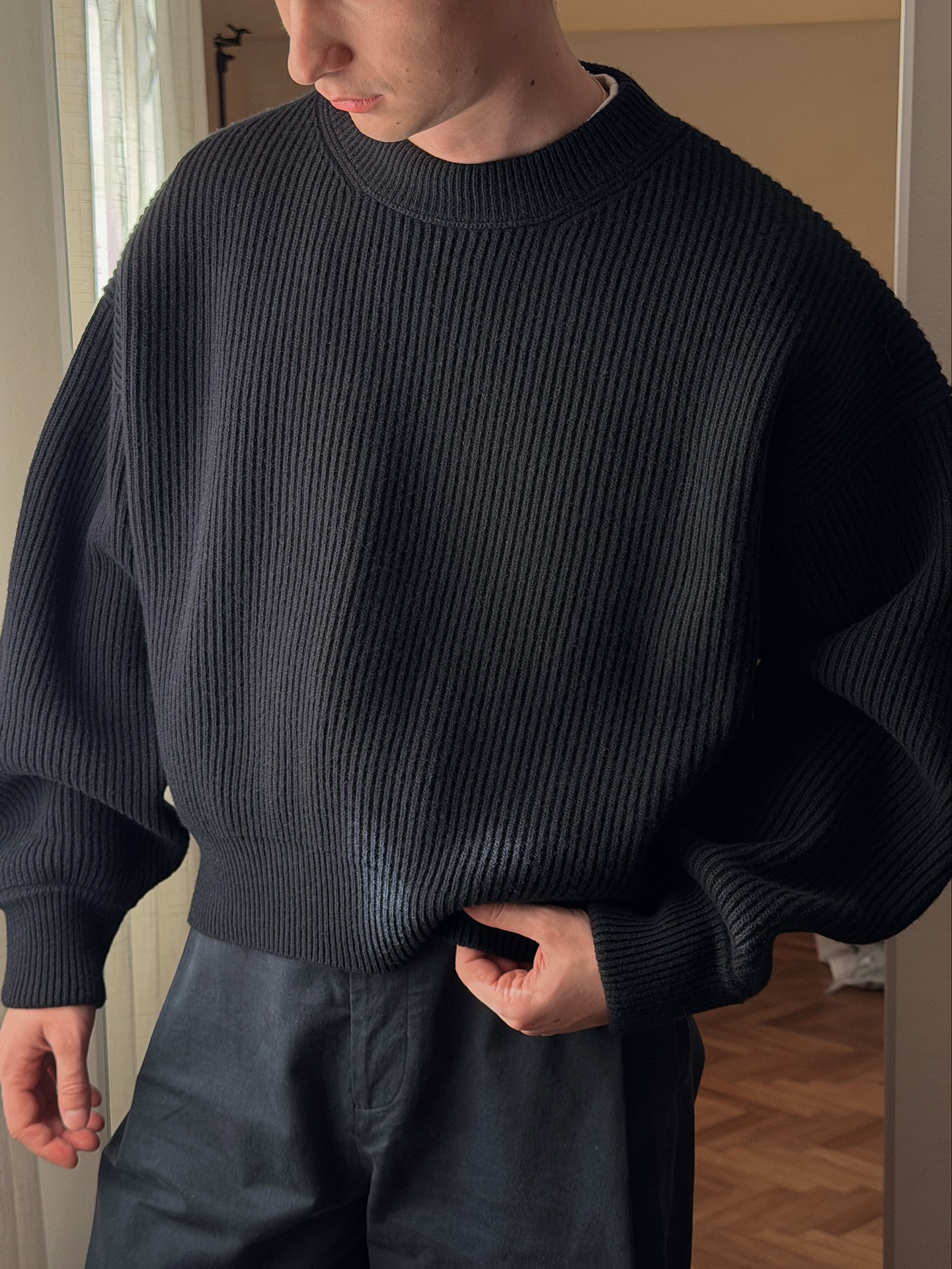 HEAVY RIBBED RELAXED KNIT SWEATER