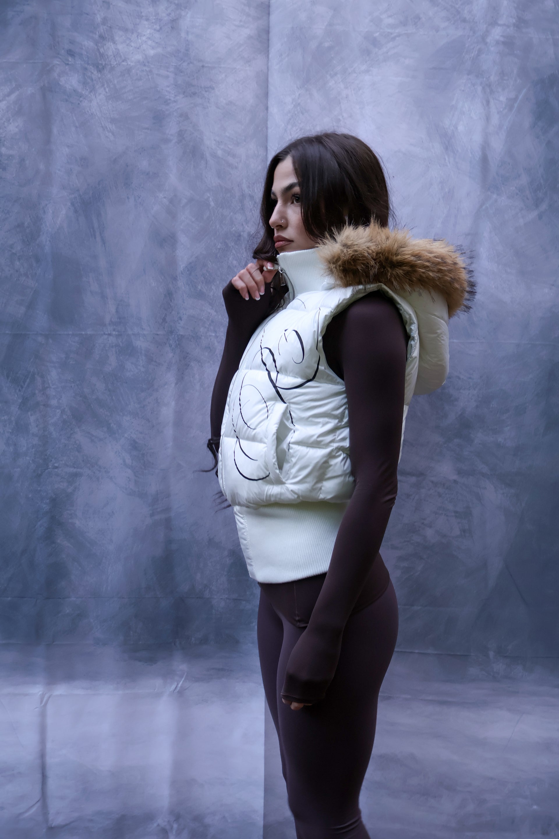 CURSIVE SHELL JACKET