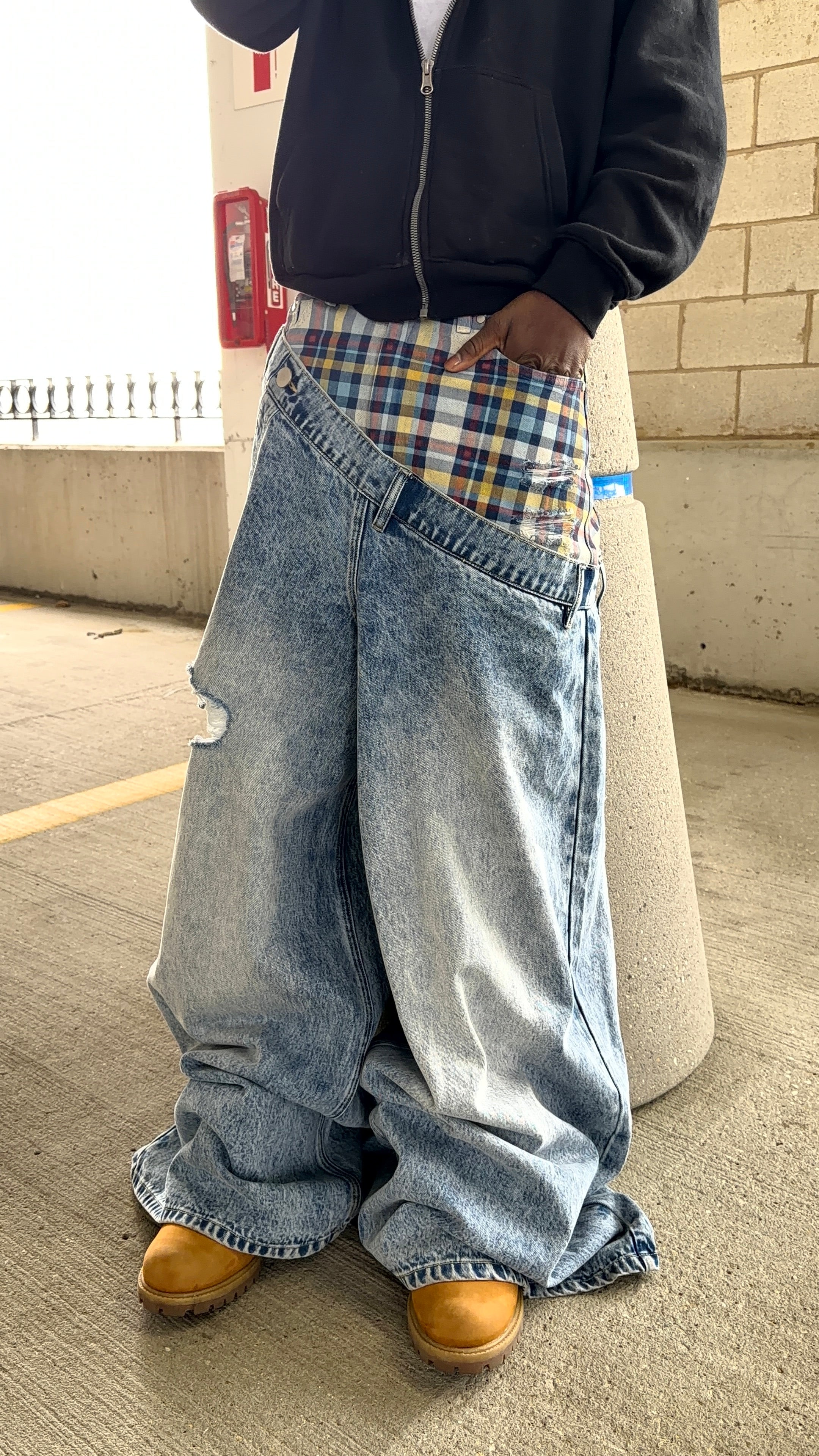 SLANTED RUNWAY DENIM