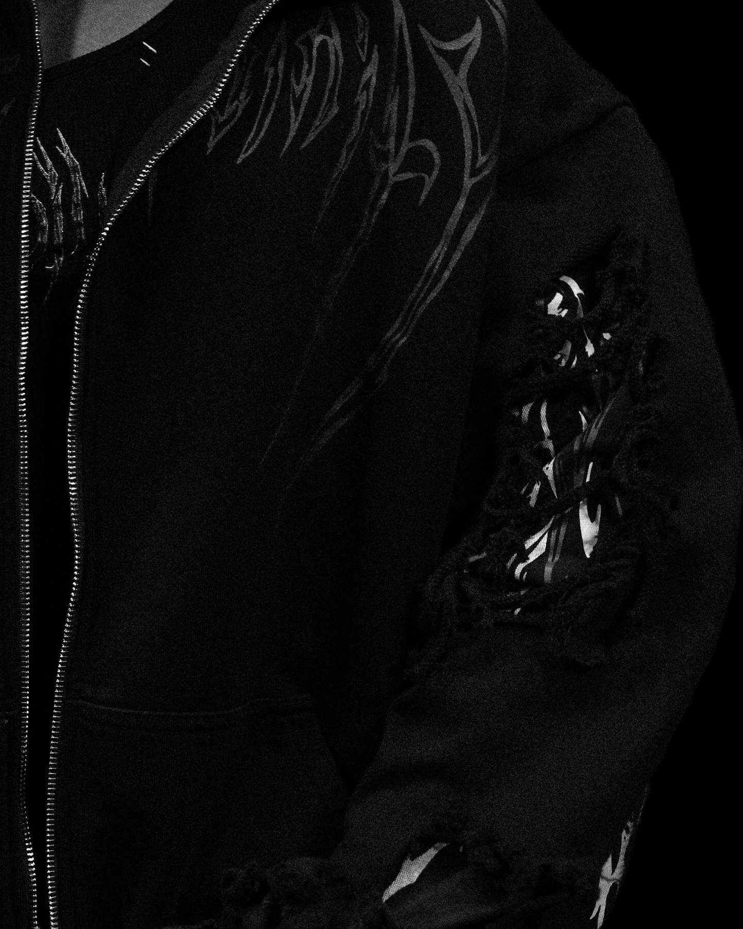 Tarnished Leviathan Oversized Zip-up Hoodie [DARKNESS]