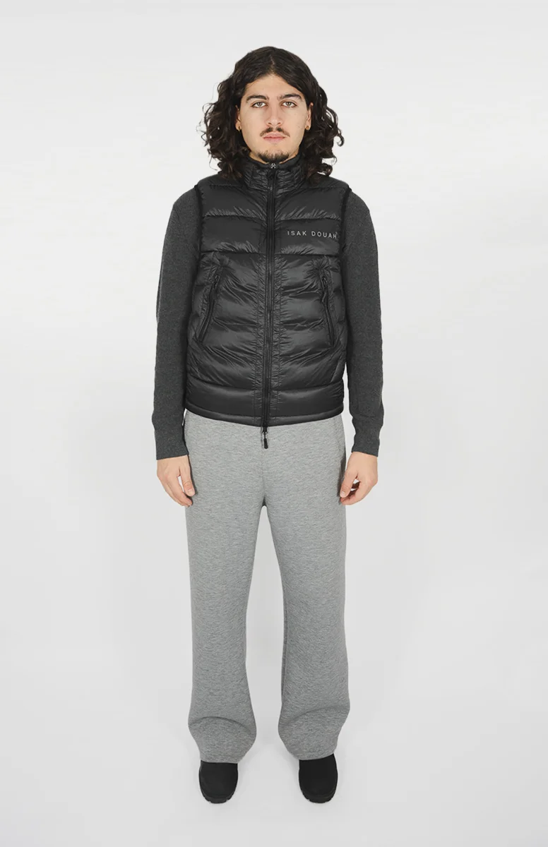 DOWN VEST
