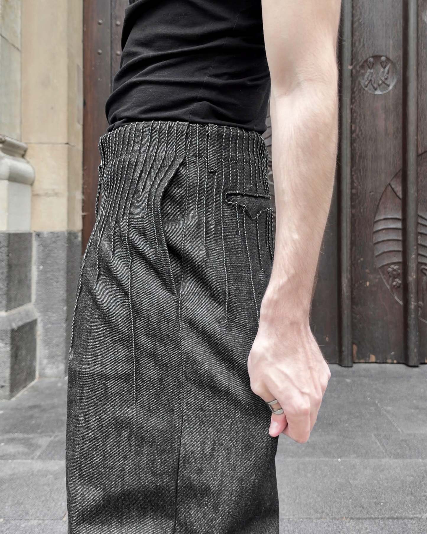 pleats denim