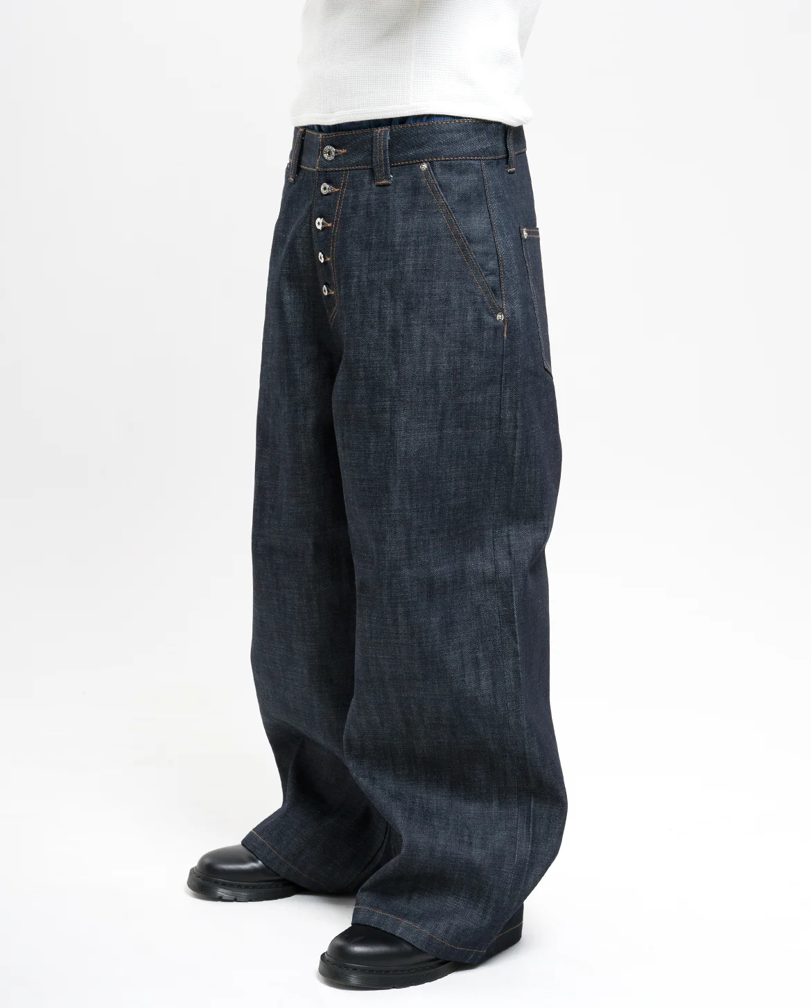 RAW SELVEDGE LOOSE FIT JEANS