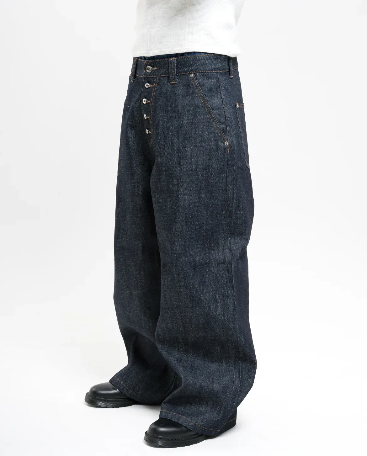 RAW SELVEDGE LOOSE FIT JEANS