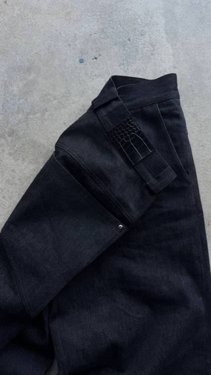 BLACK SELVEDGE DENIM