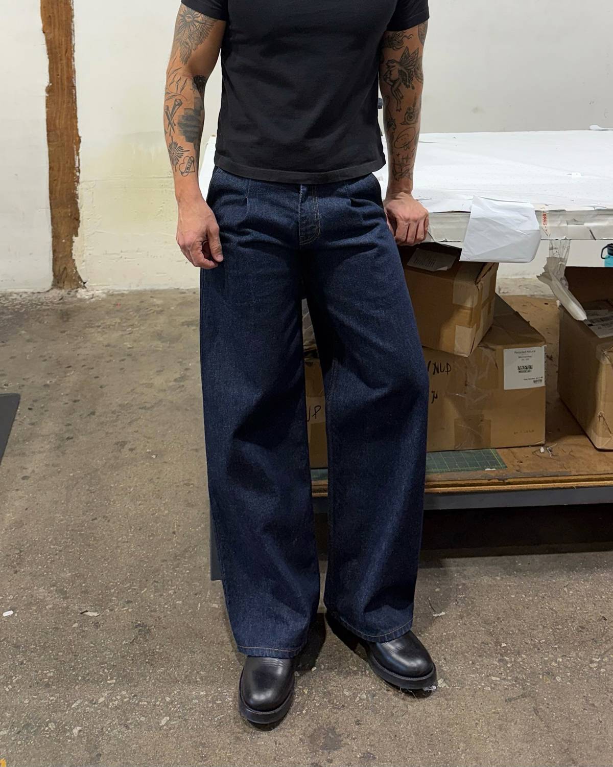 SHIBUYA PLEATED PANTS | STRAIGHT-WIDE LEG