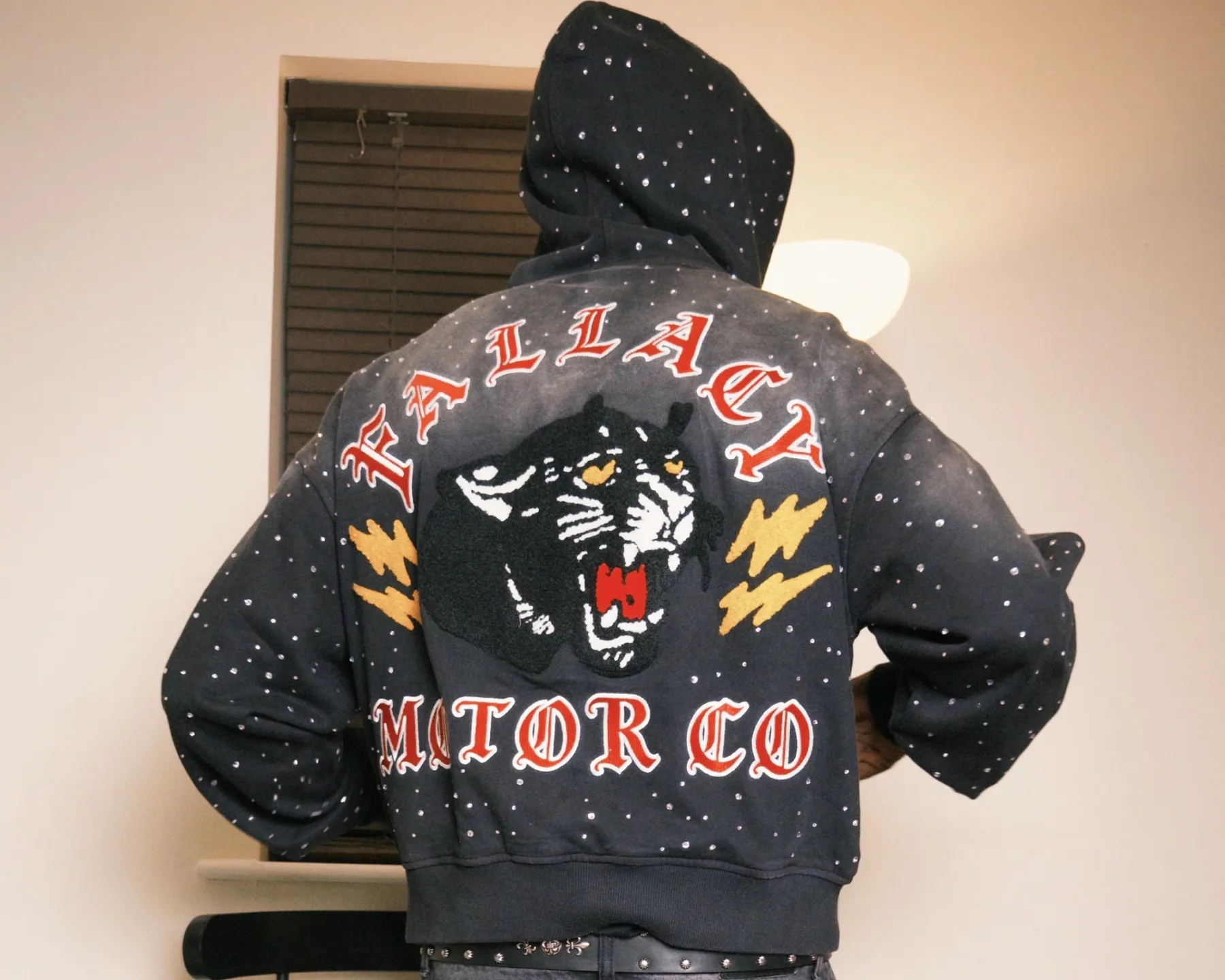 PANTHER ZIP-UP HOODIE