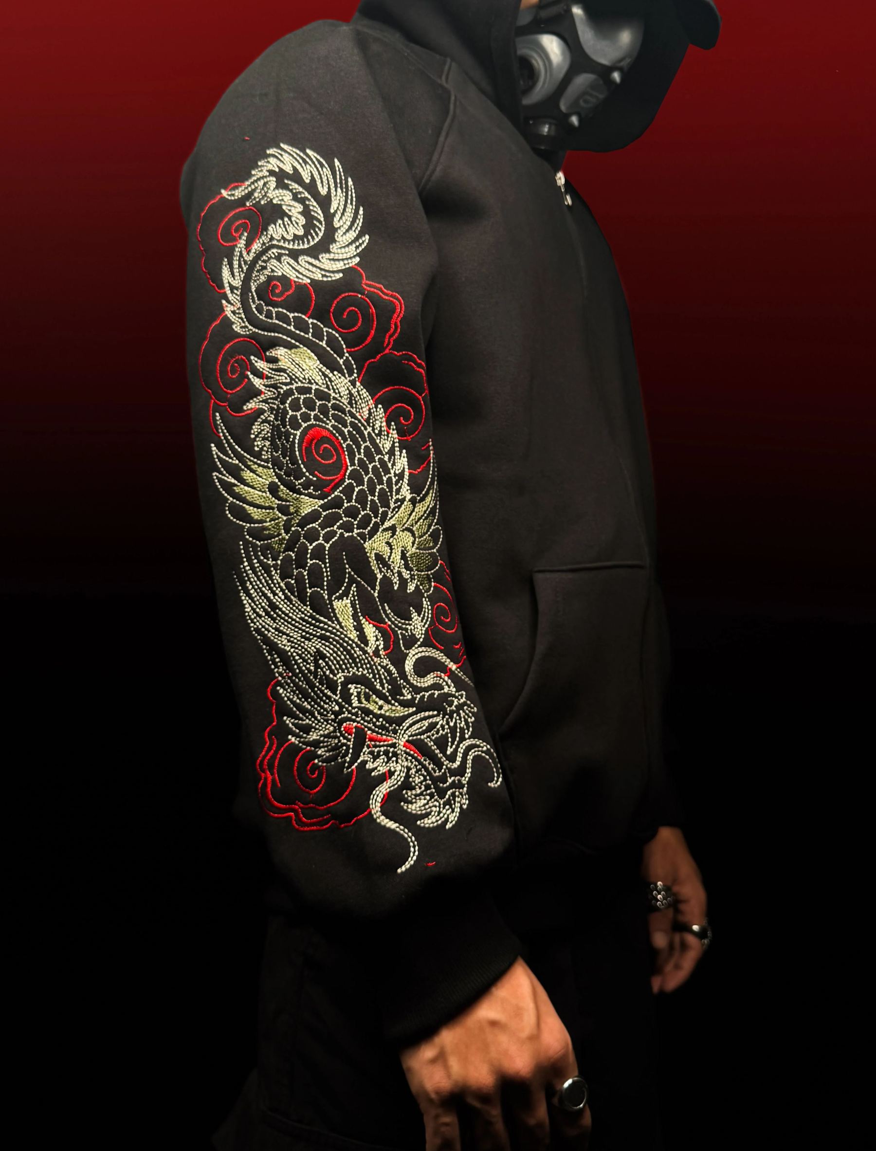 DRAGON EMBROIDERY ZIPPER