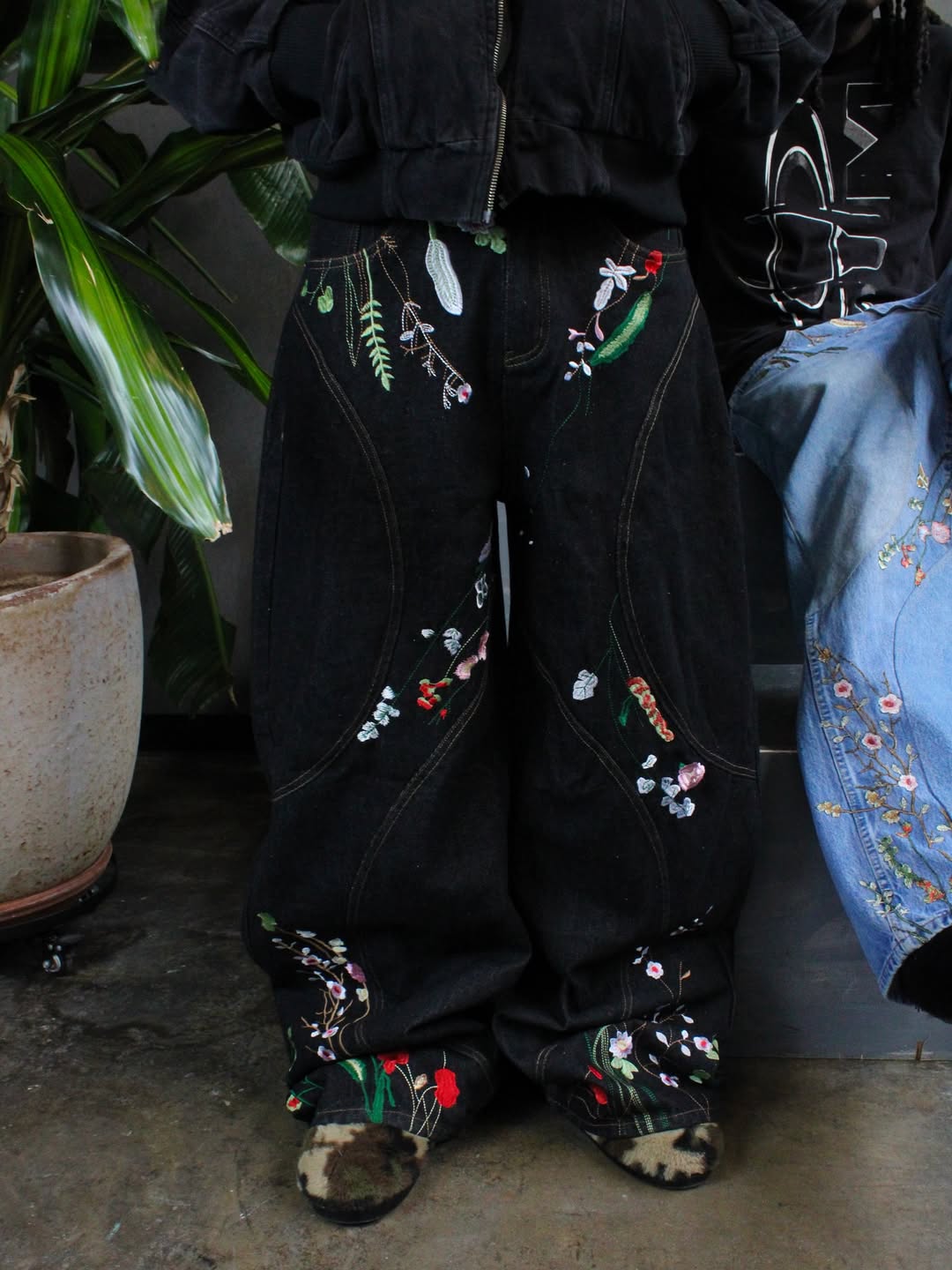 "FLORAL" BAGGY DENIM