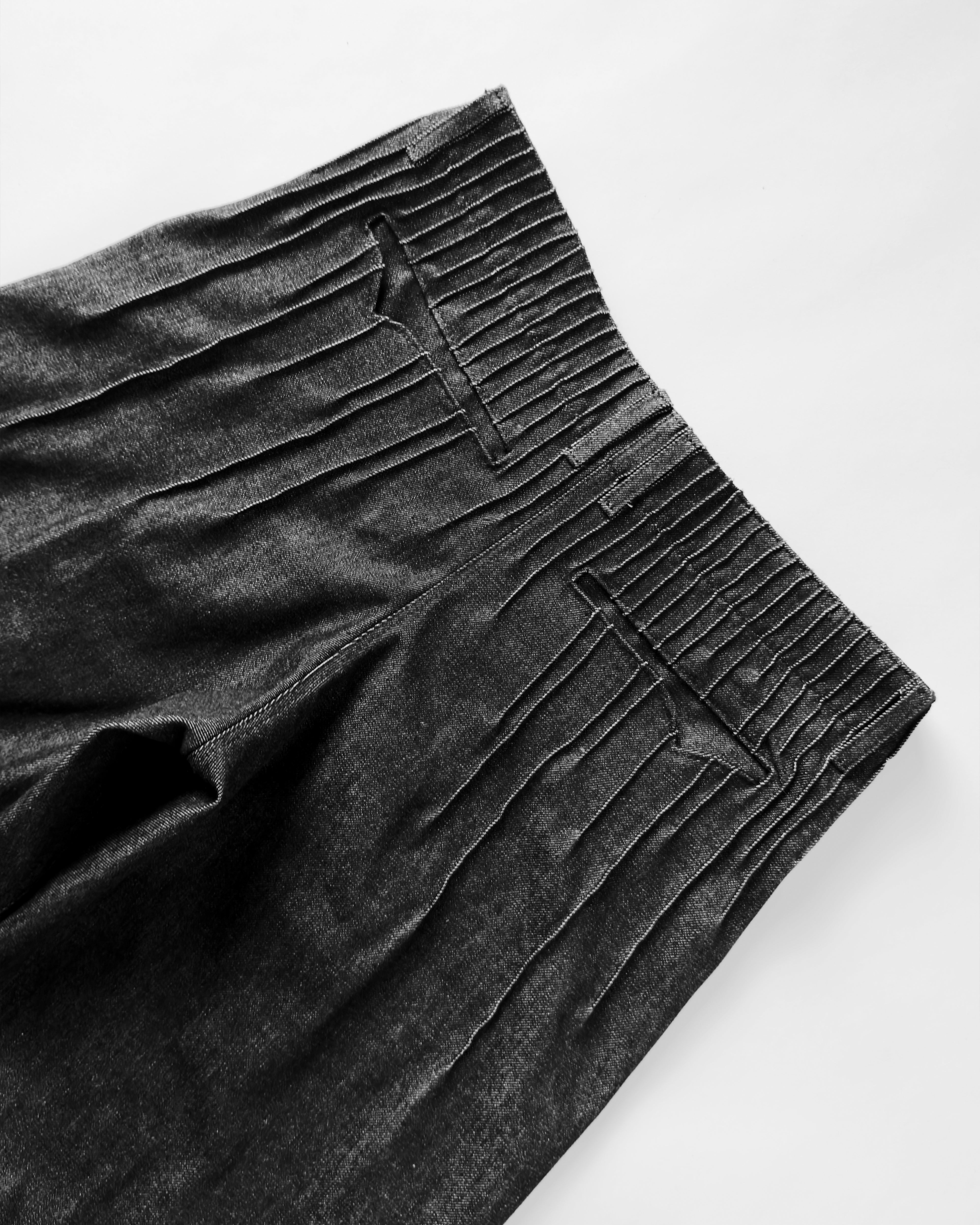 pleats denim