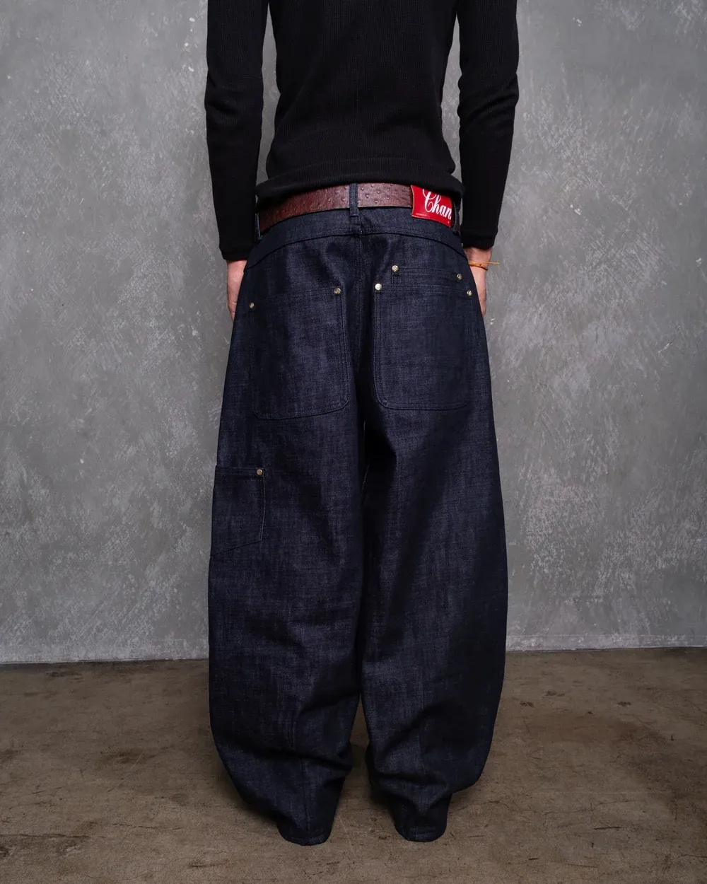 TWISTED DENIM