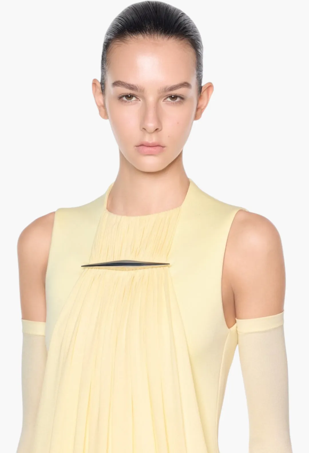 Aouine Solid-Color Sleeveless Flowy Pleated Maxi Dress