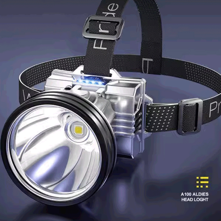 Phare à LED à faisceau long et puissant