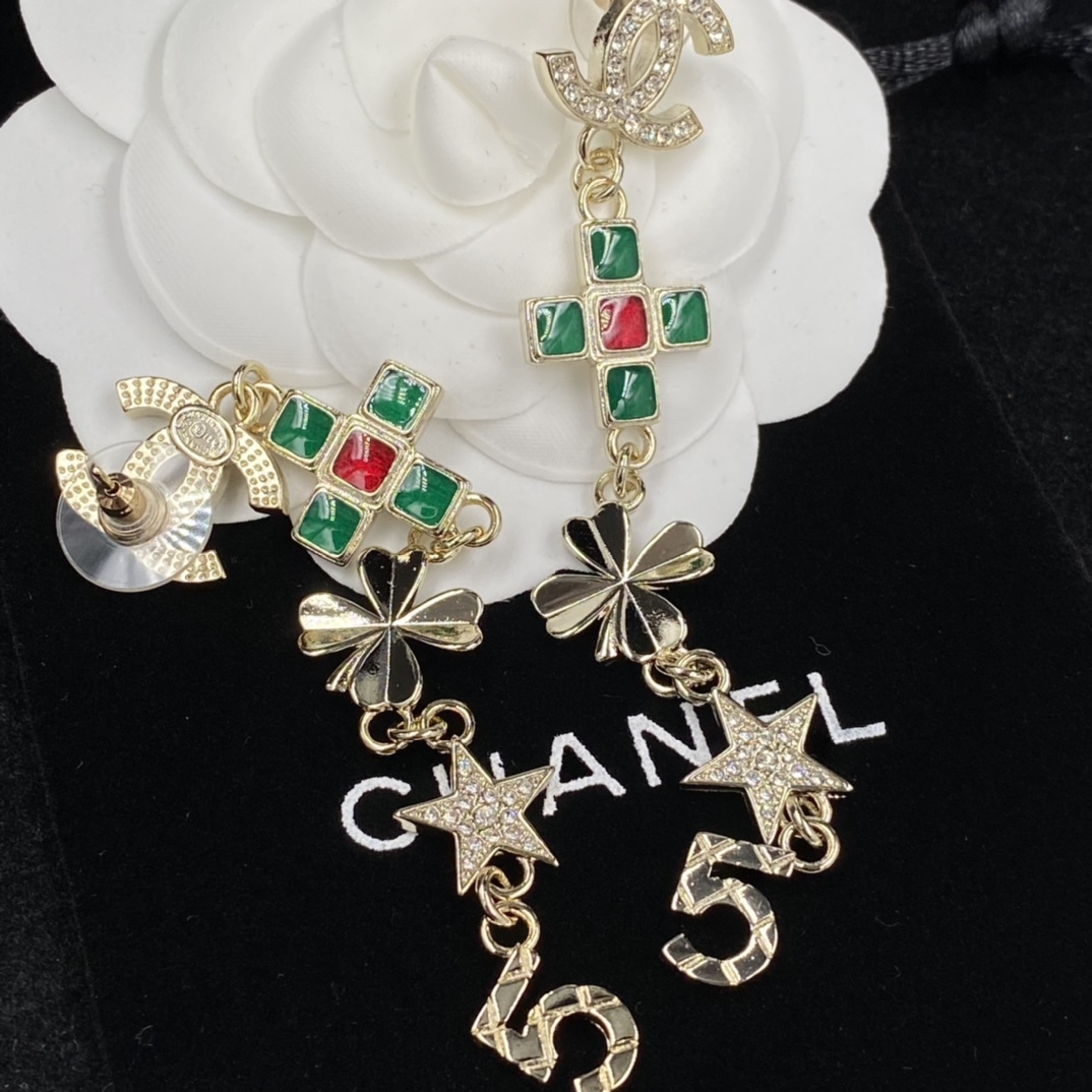 C style four-leaf clover earrings-Luxeon