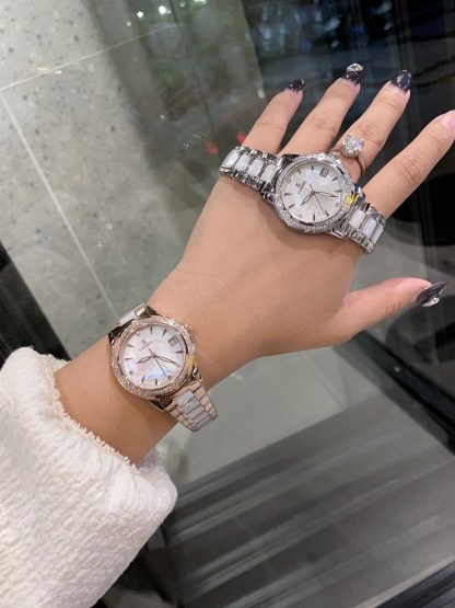 C style Delicate Women Watch Ceramic Strap Quartz Movement-Luxeon