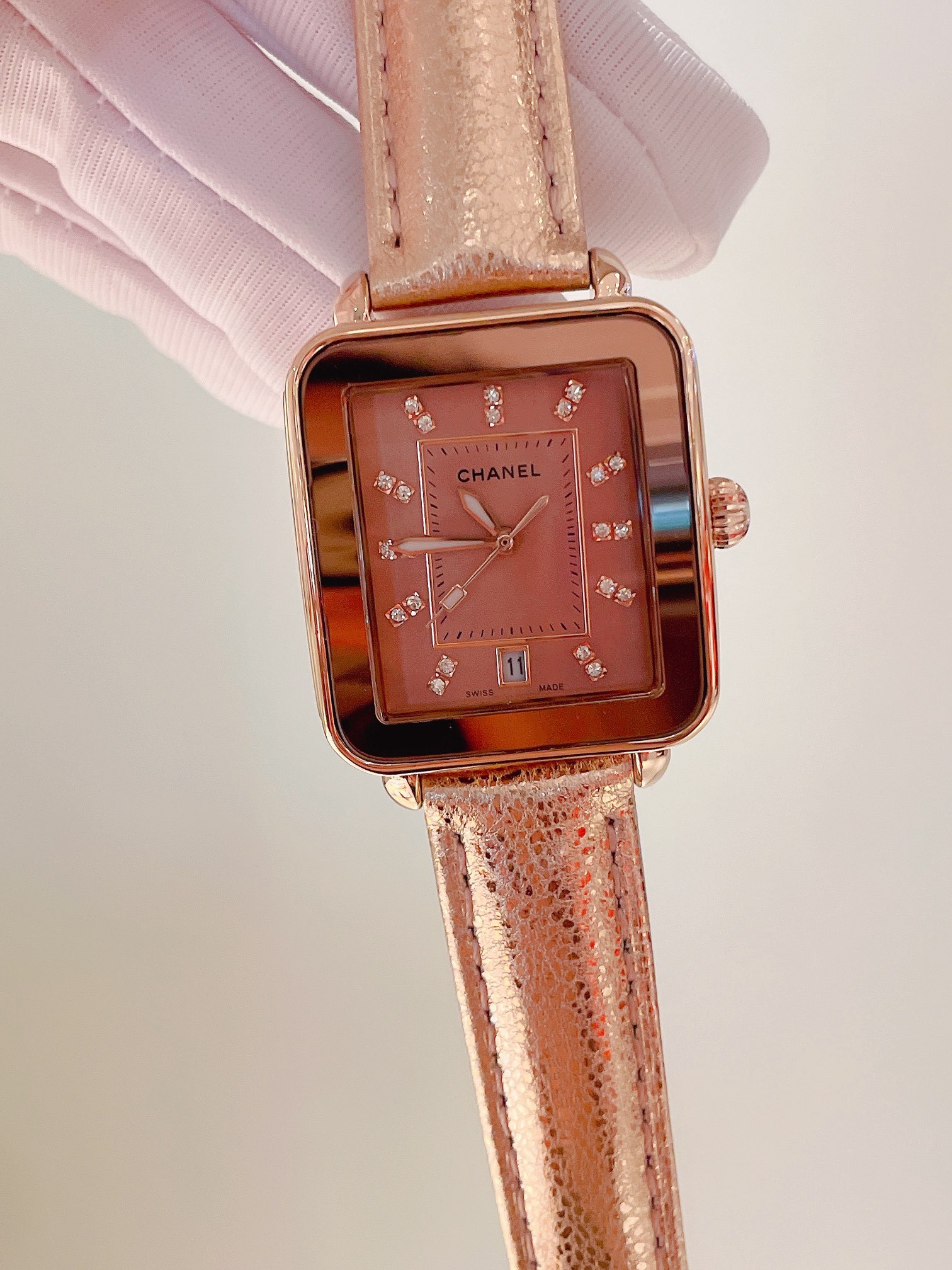 C style Watch Modern Classic Fashion Design Leather Watchband-Luxeon