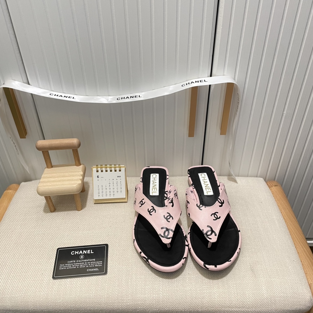 C style monogram print slippers-Luxeon
