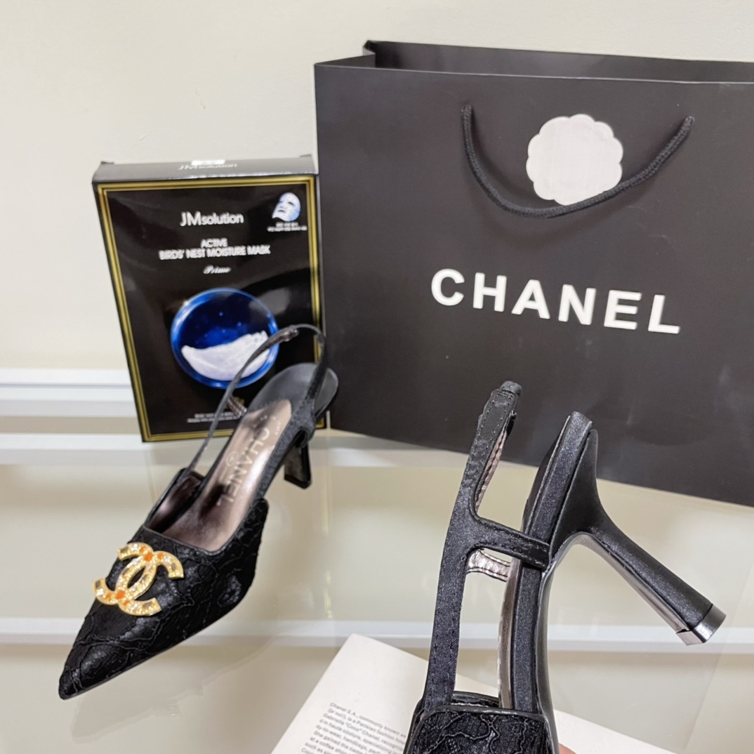 C style Vintage double-C sandals-Luxeon