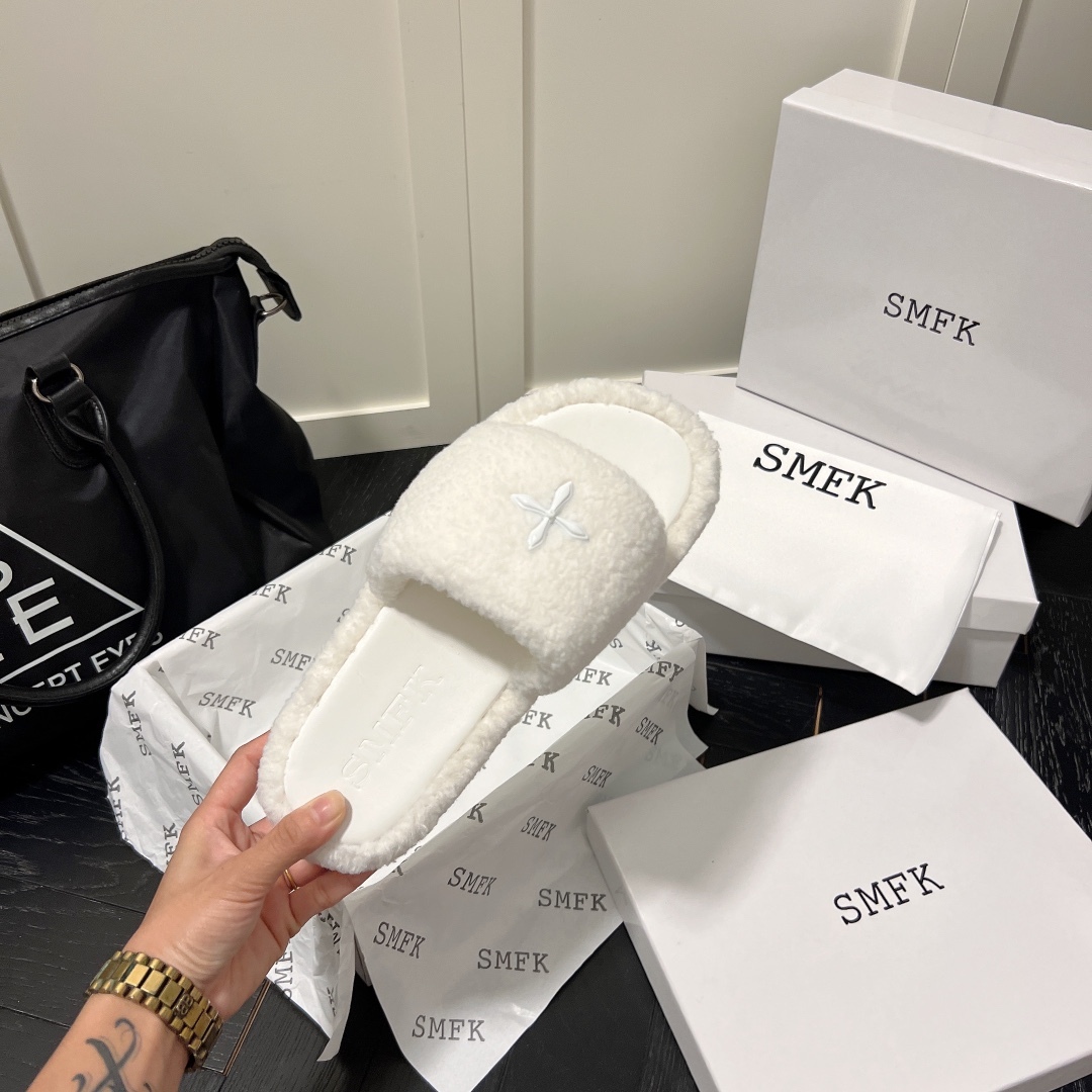 SMFK new wool fuzz slippers-Luxeon