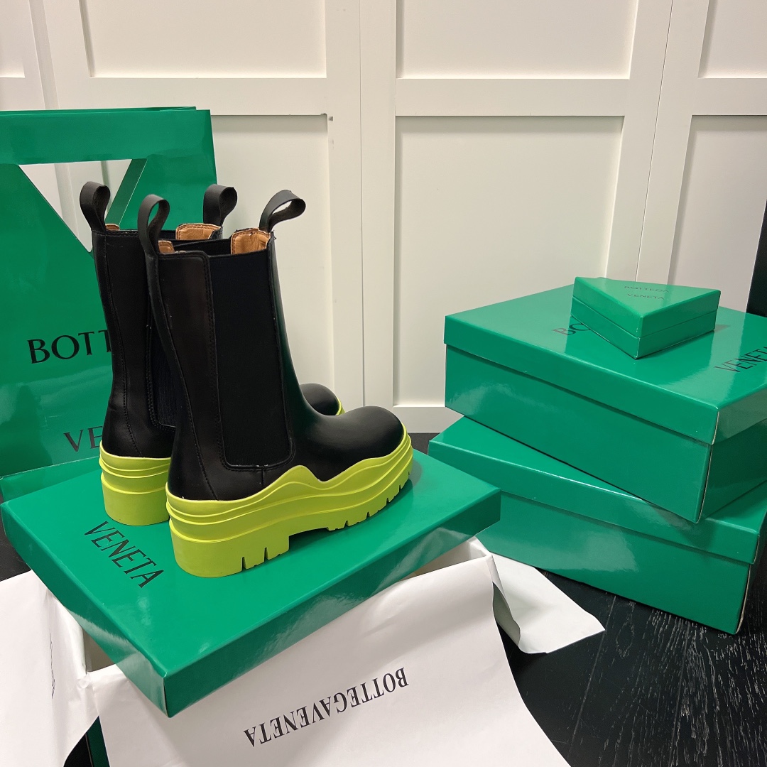Bottega Venet mid-calf heeled boots-Luxeon