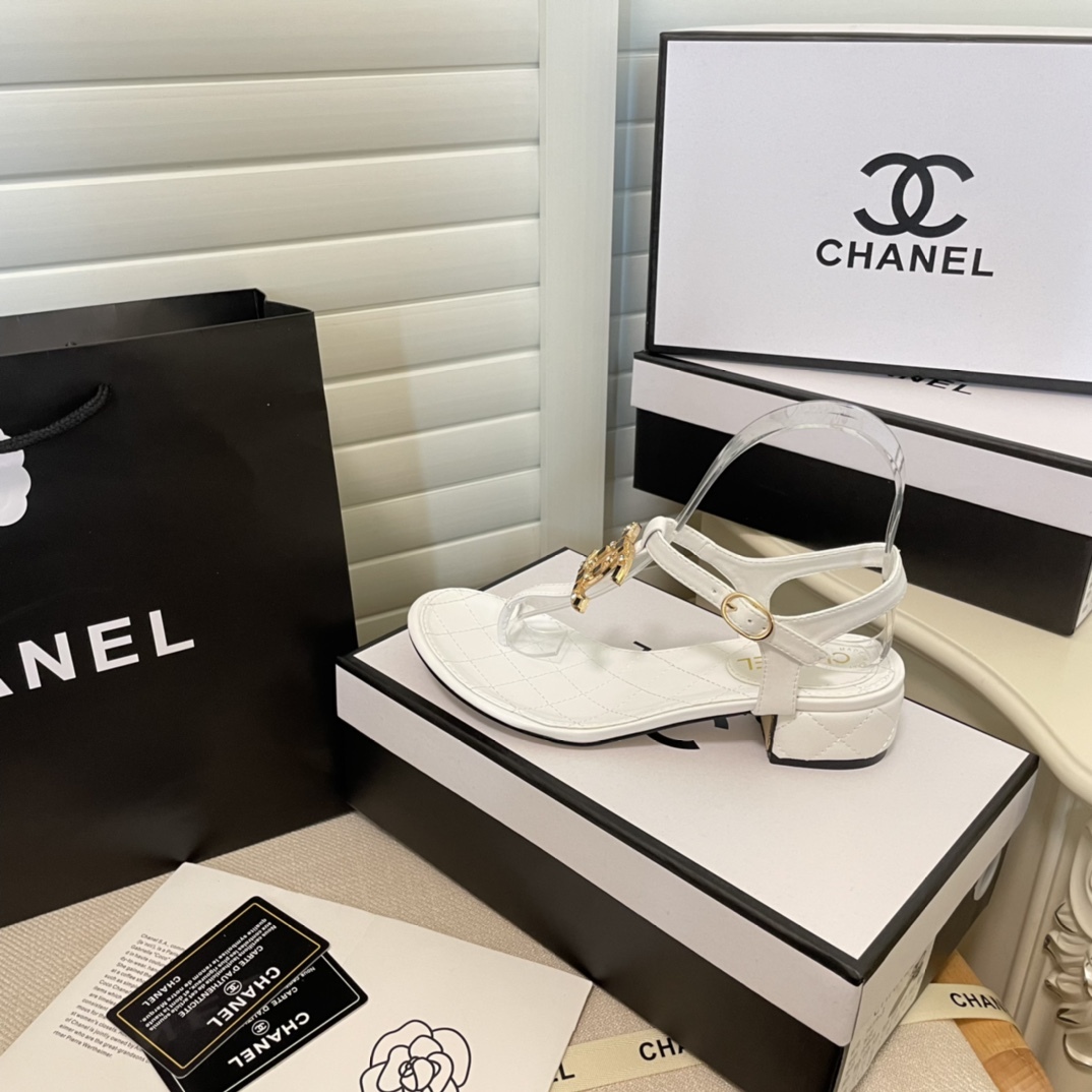 C style Double C Chunky Heel Sandals-Luxeon