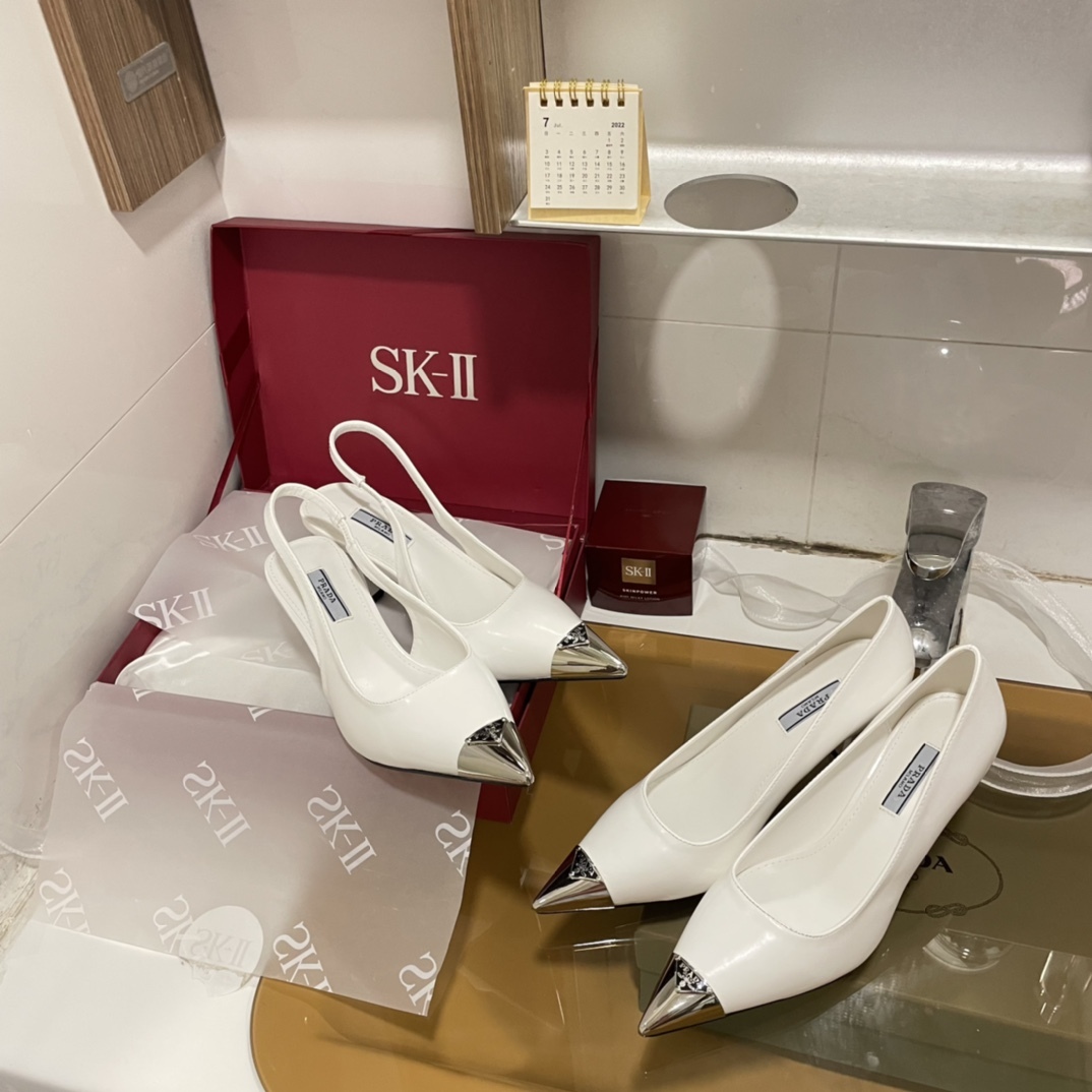 P style classic patent leather sandals high heels-Luxeon