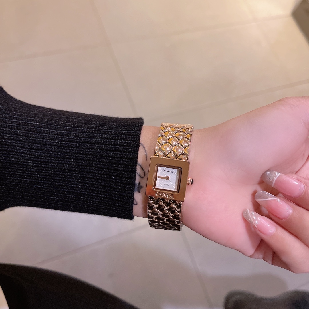 C style Women Wrist Watch Rose Gold-Luxeon