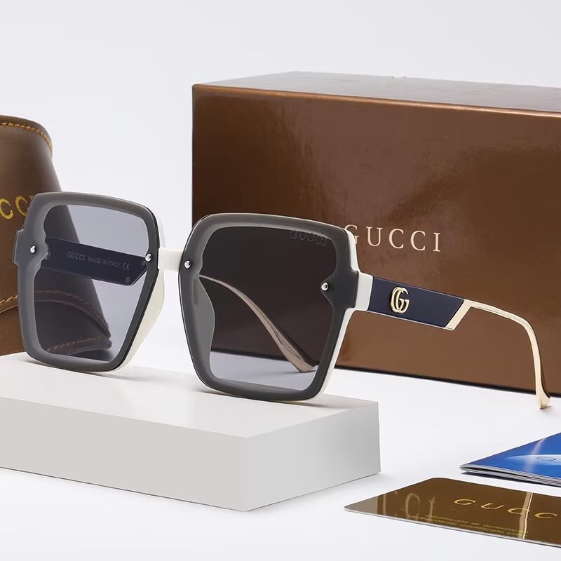 Gucc Vintage Women's Sunglasses-Luxeon