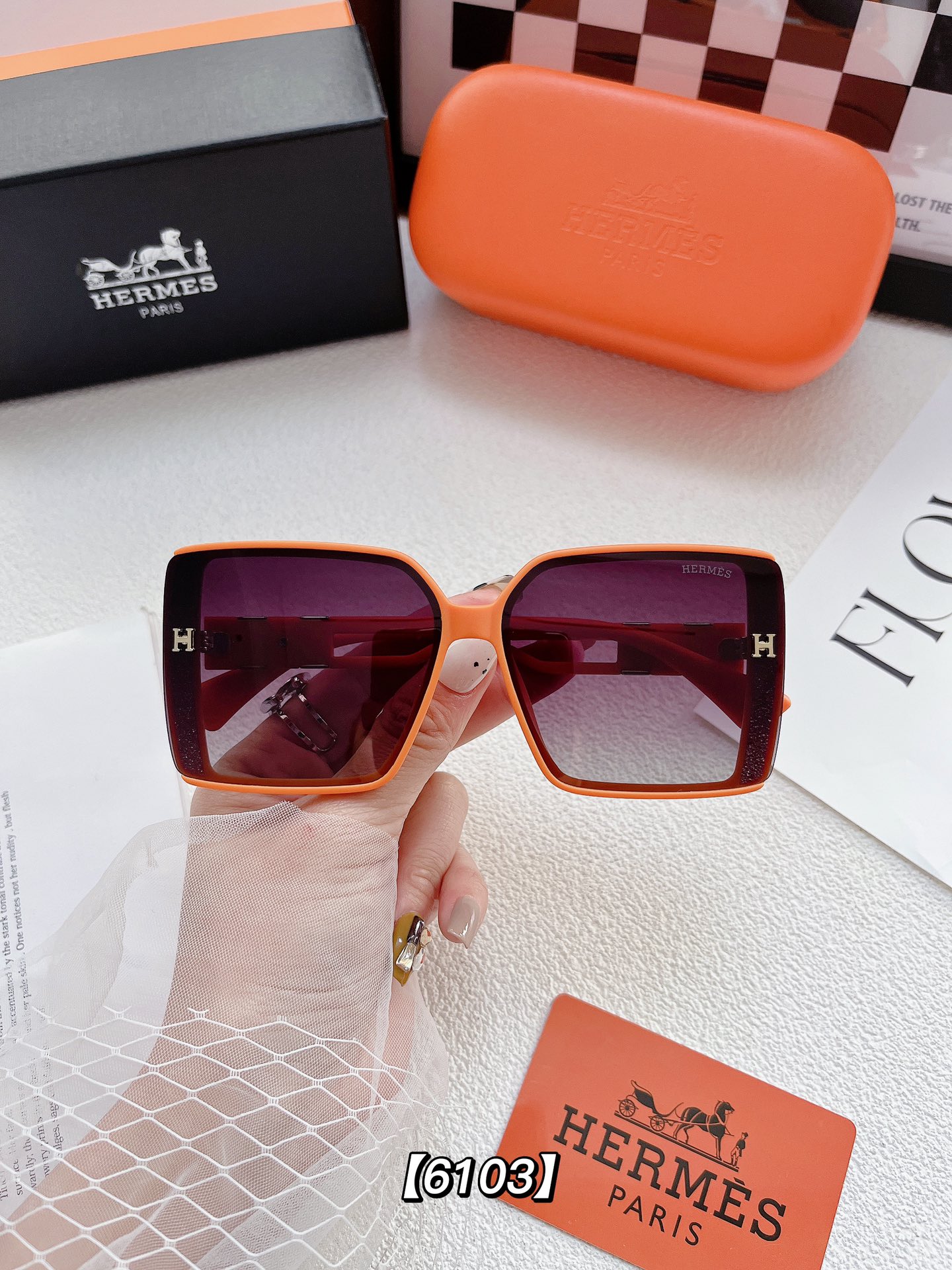 H style fashion glasses-Luxeon