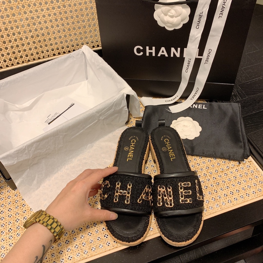 C style embroidered logo slides-Luxeon