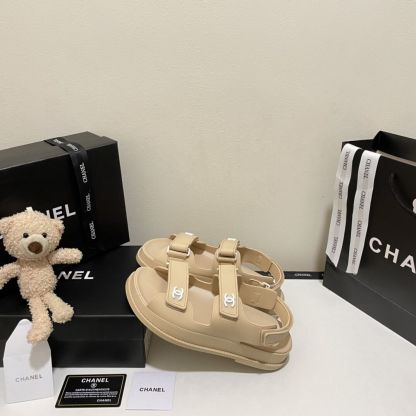 C style Buckle Sandals-Luxeon