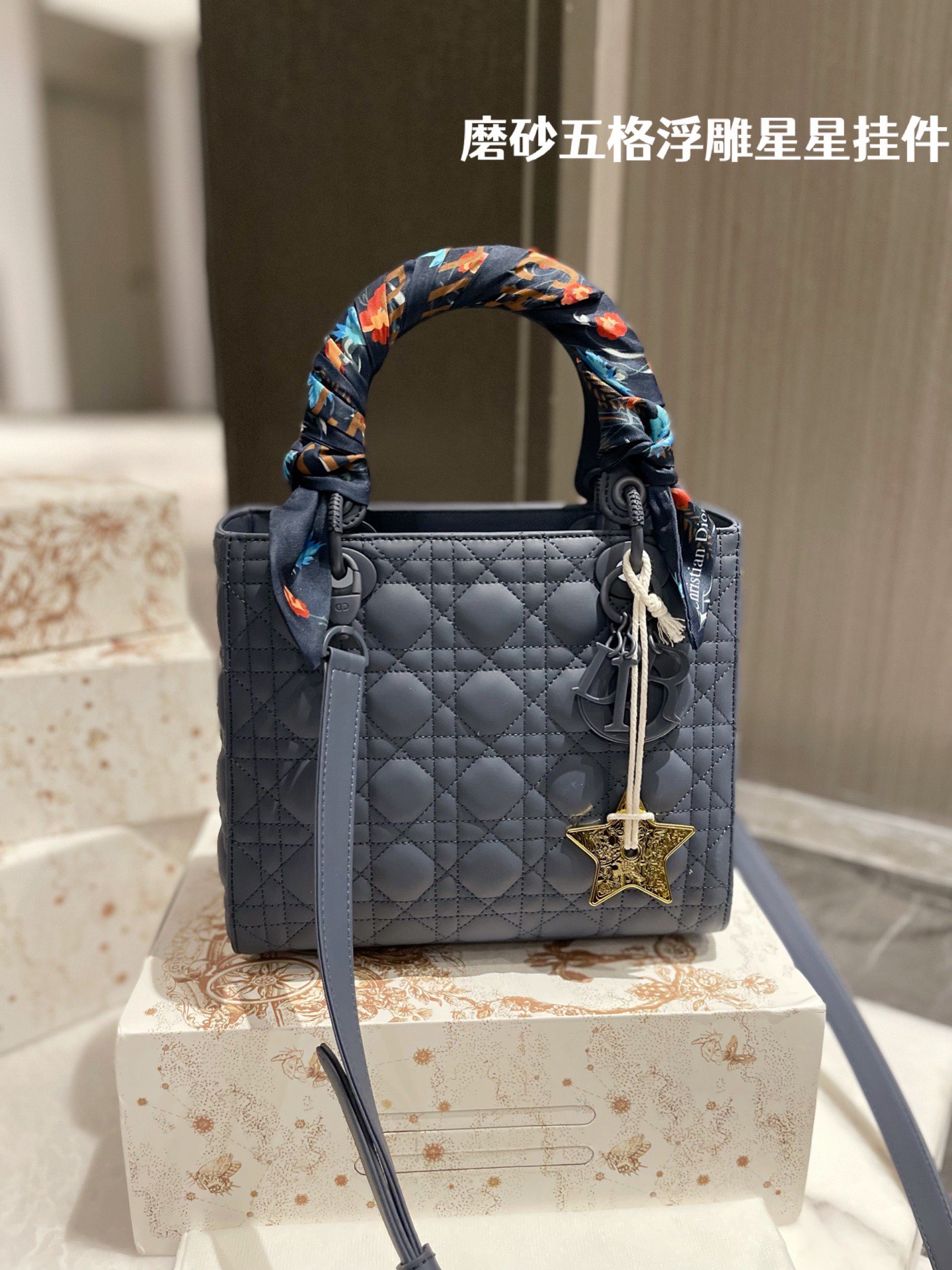 D style Diana Handbags Frosted (five grids)-Luxeon