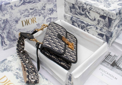 shoulder handbag 24*16*8cm