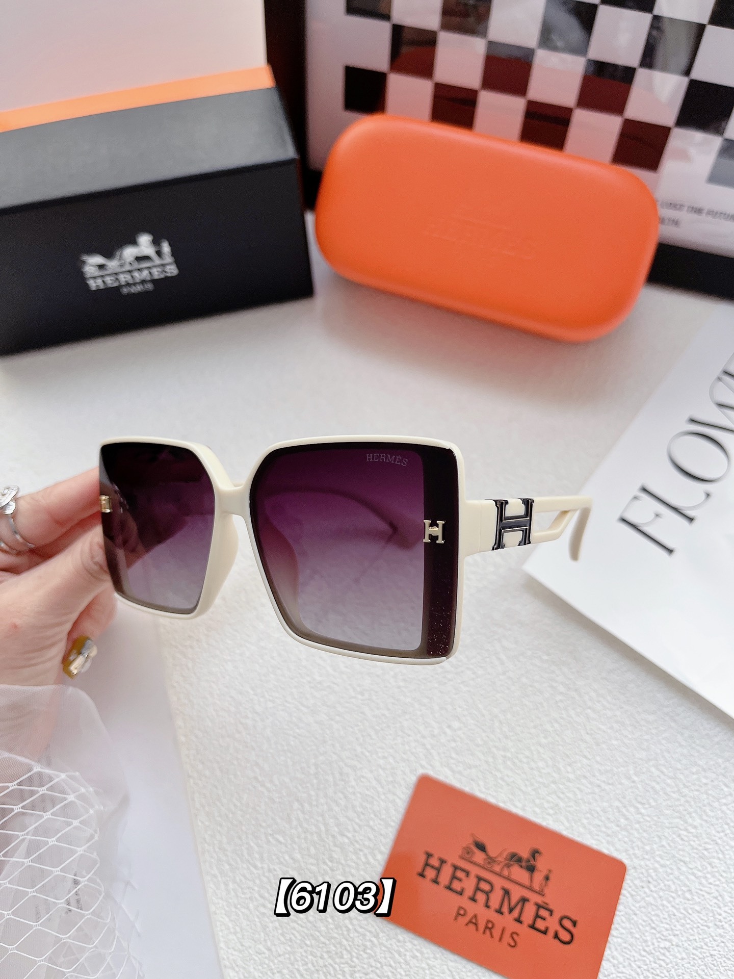 H style fashion glasses-Luxeon