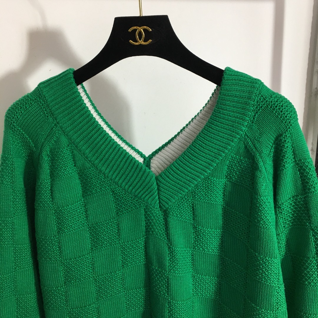 BV Wide neck weaved long sleeve sweater-Luxeon