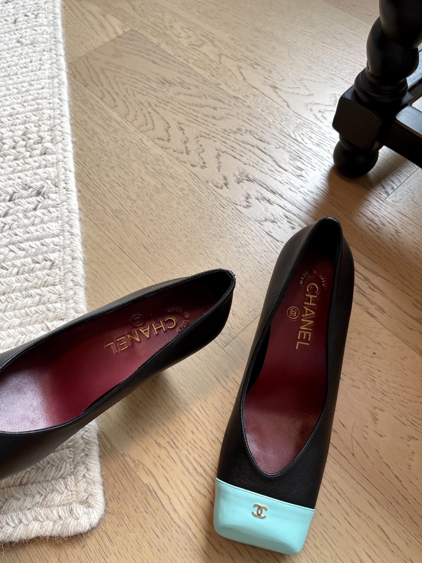 High heels 42