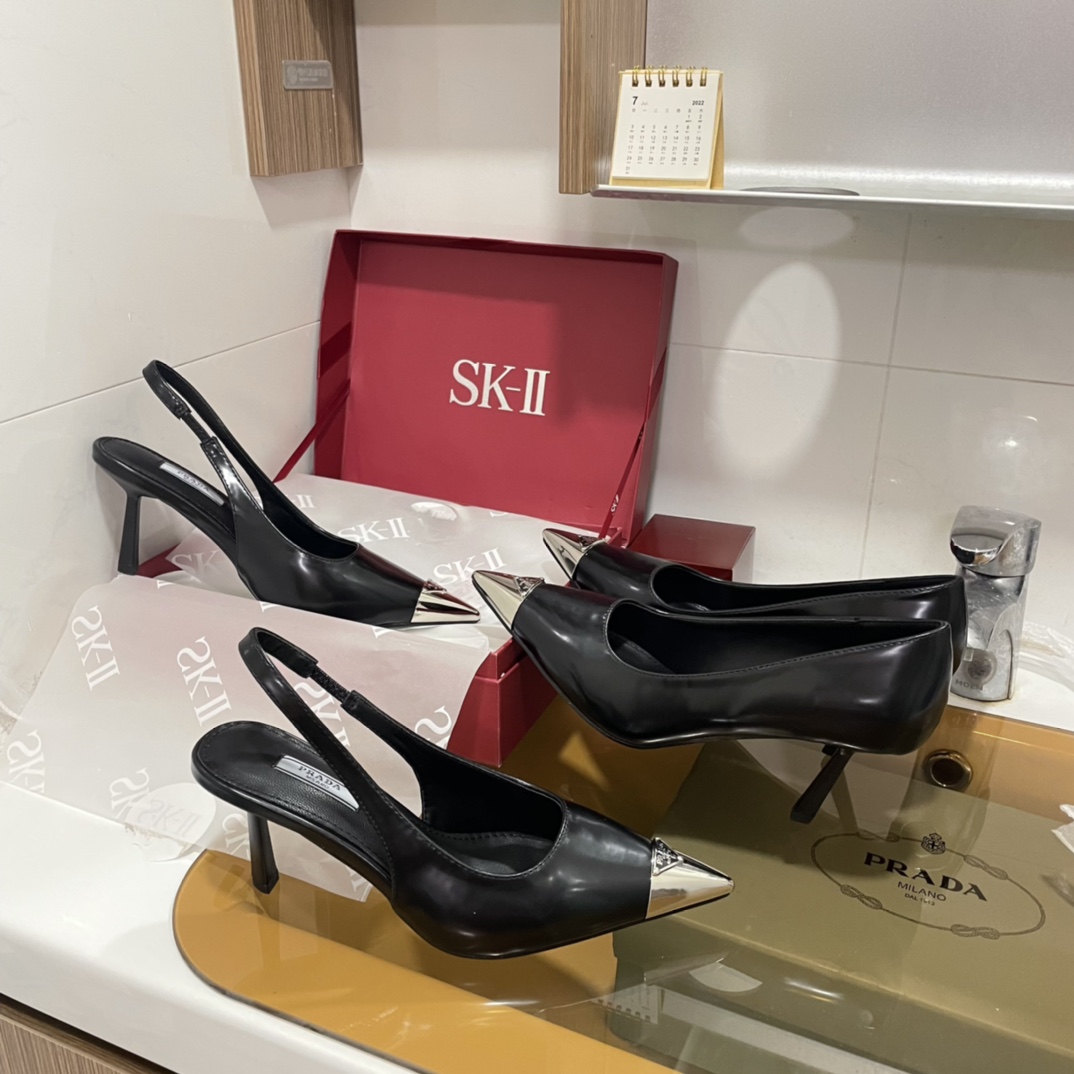 P style classic patent leather sandals high heels-Luxeon