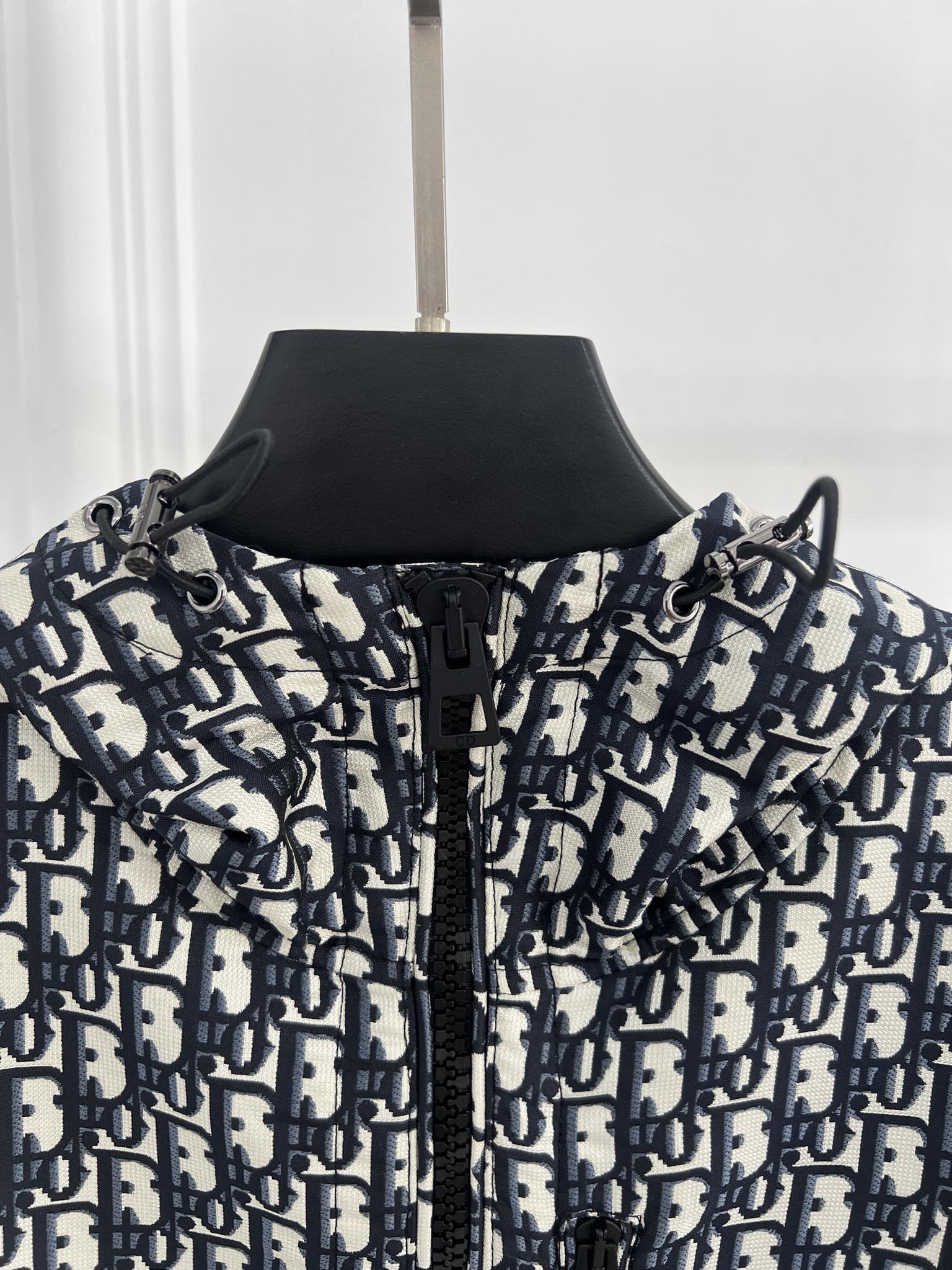 Printed jacket SML