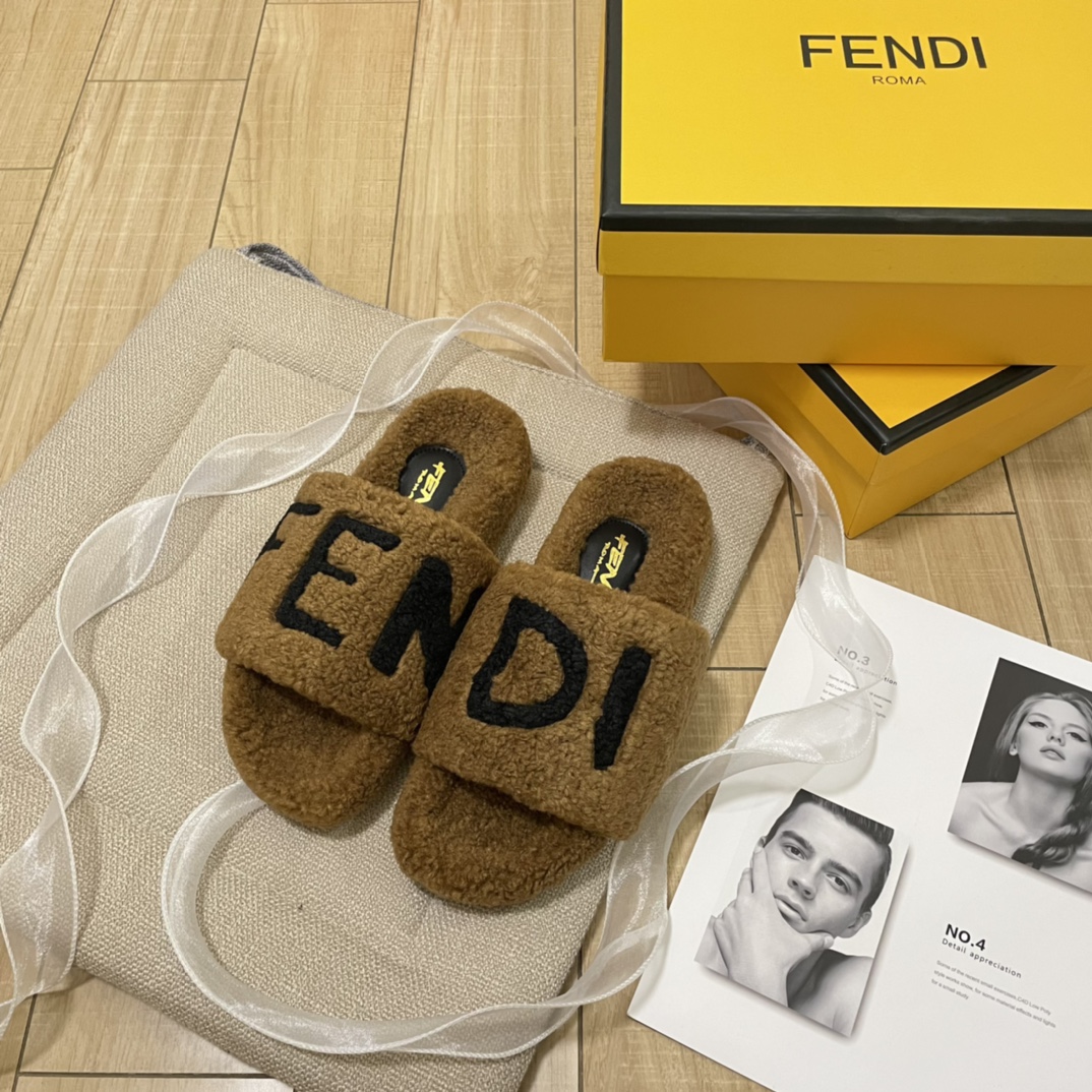 F style new women winter plush slippers-Luxeon