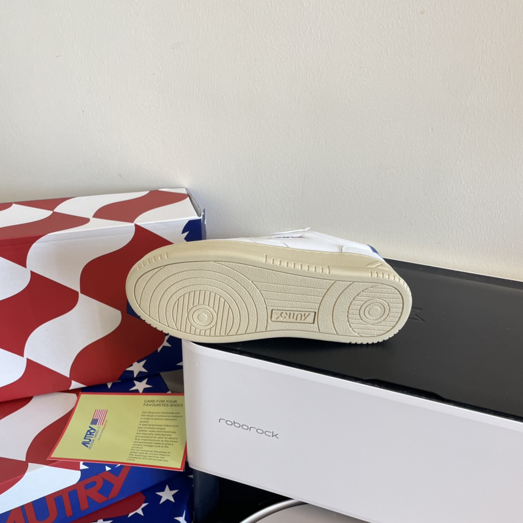 AUTRY new women vulanized shoes sports shoes-Luxeon