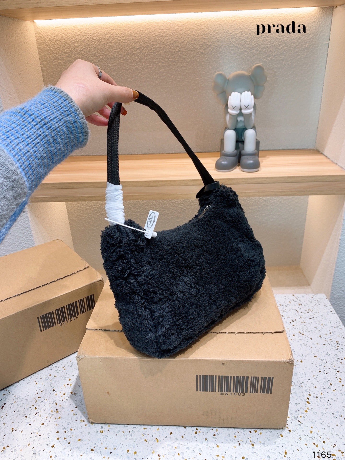 P style Hobo Handbags Underarm Bags Velvet-Luxeon