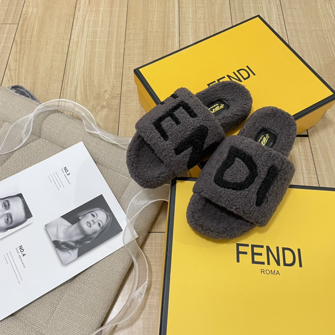 F style new women winter plush slippers-Luxeon