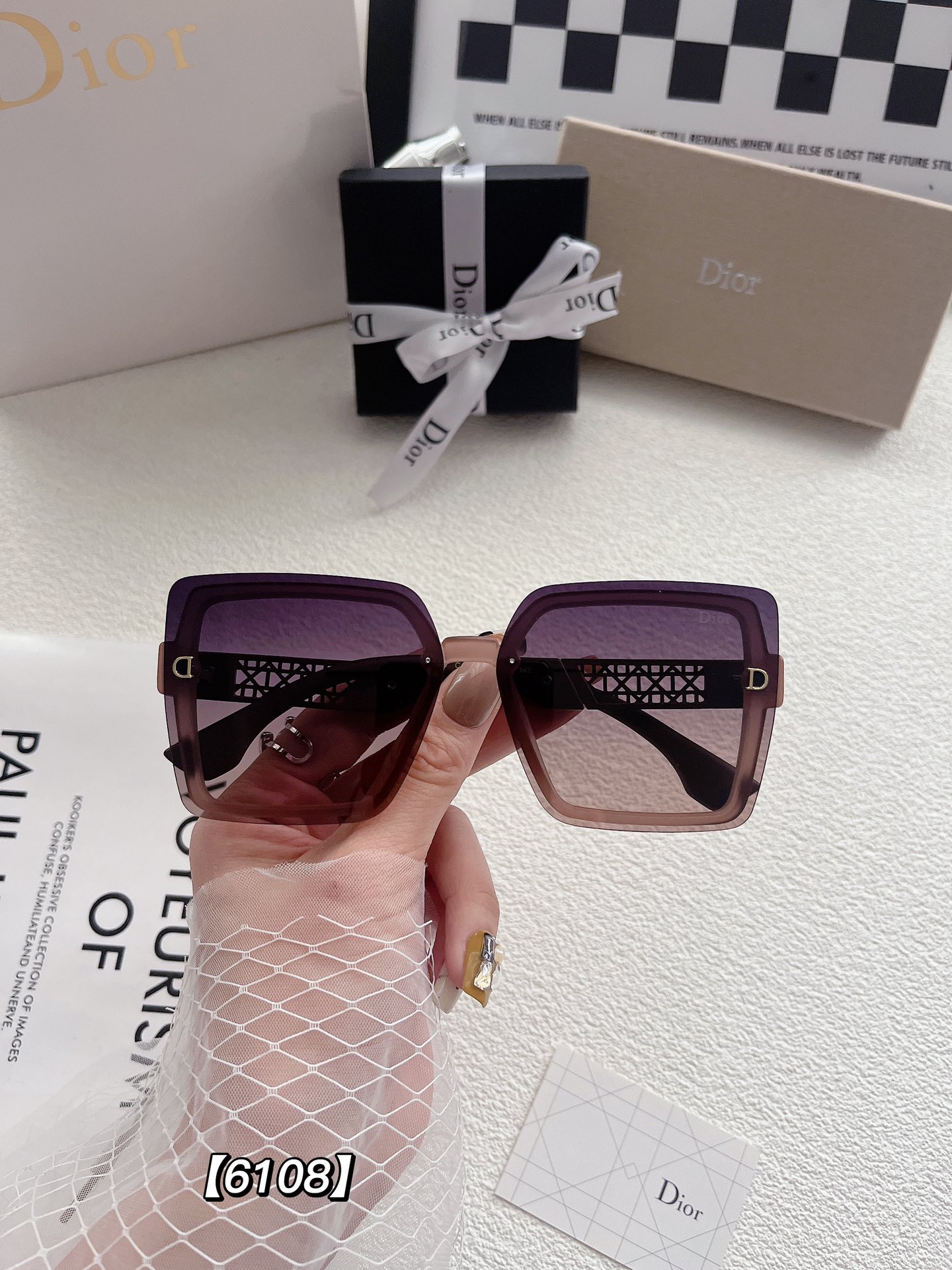 D style women fashion sunglasses-Luxeon