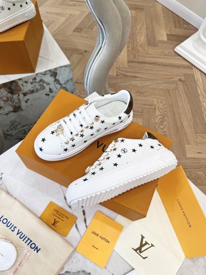 L style trendy women sneakers casual shoes-Luxeon