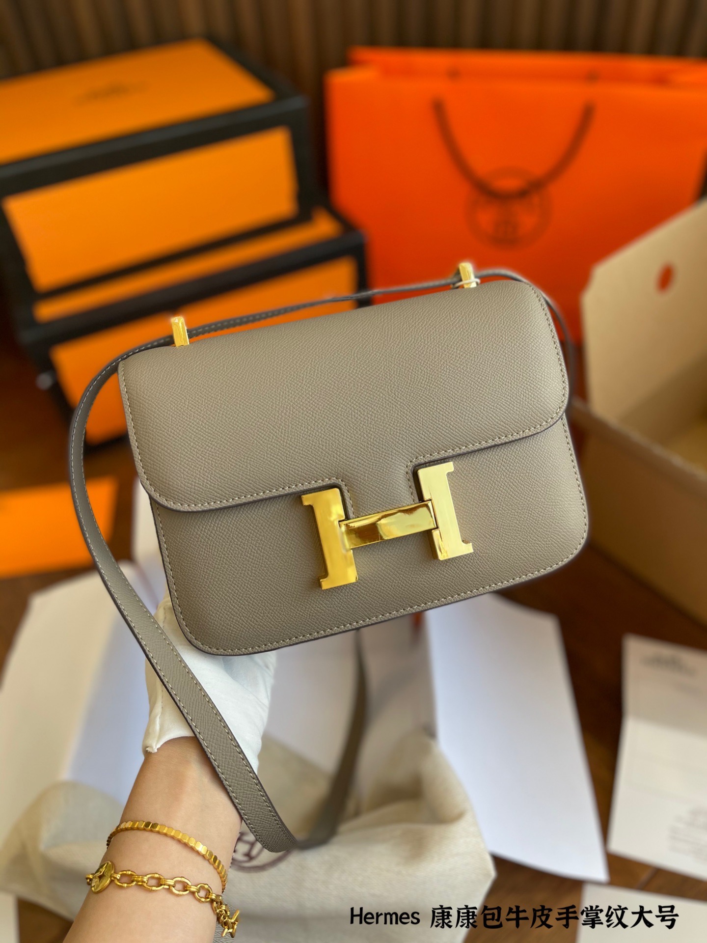 H style Handbags Square Shoulder Bags-Luxeon