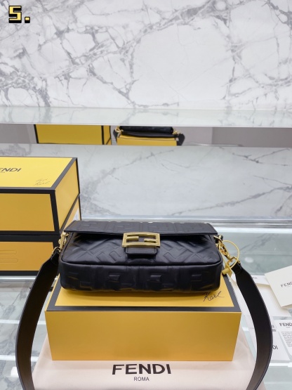 F style handbags shoulder bags-Luxeon