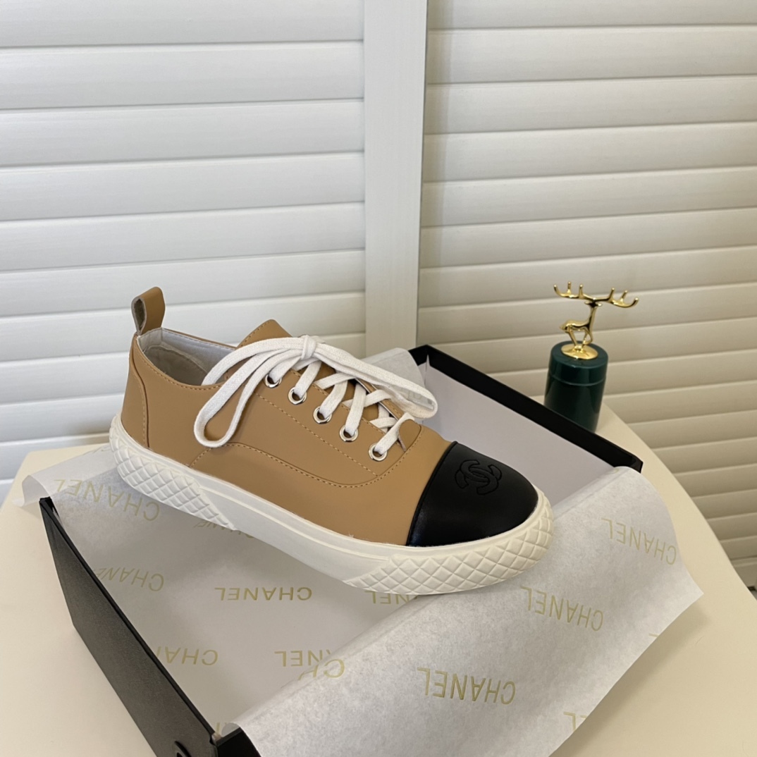 C style Women Lace Up Flat Sneakers-Luxeon